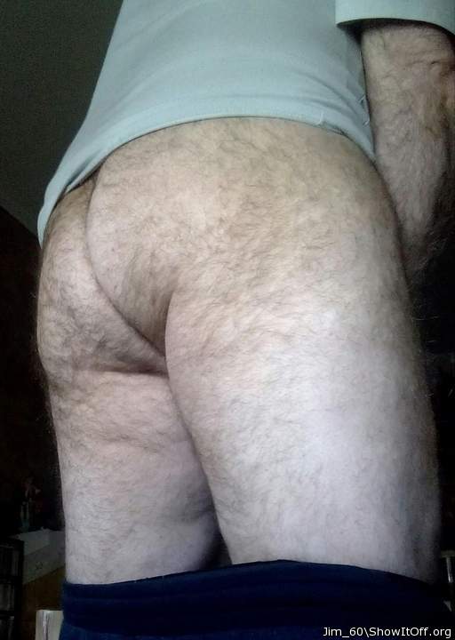 Damn look at those cheeks mmmmm  