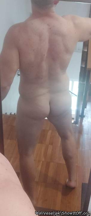 Adult image from MaliVeseljak