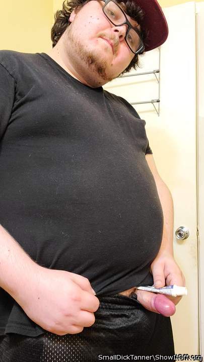 Adult image from SmallDickTanner