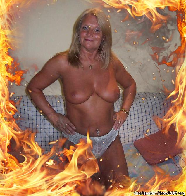 Kimmiee on Fire, cum feel the heat