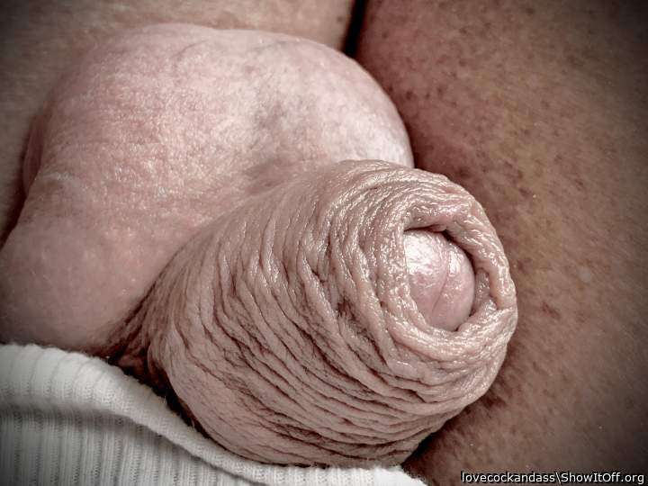 Please kiss,lick,suck me�