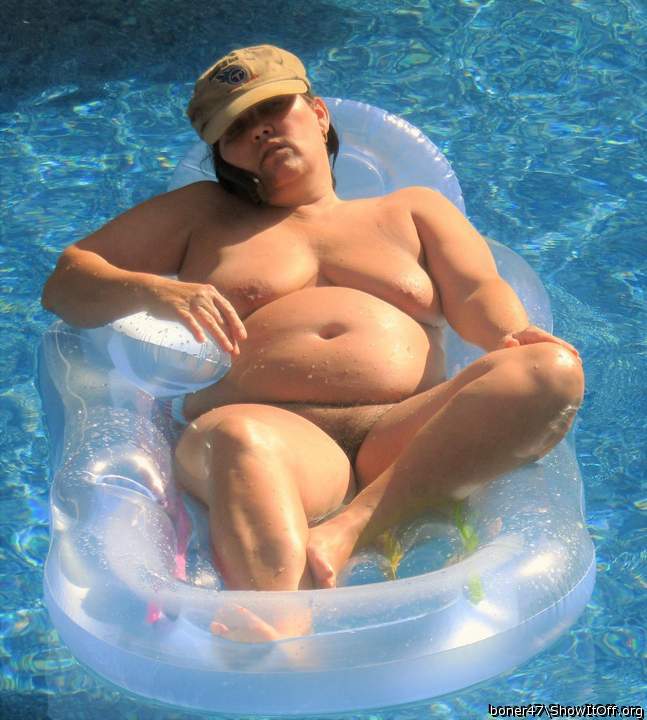 Slut in the pool