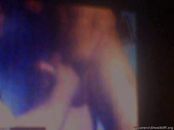 Adult image from cuvanero