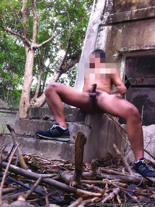 Adult image from cummobsessed