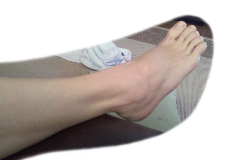 requests for more closeups of my feet, here ya go!