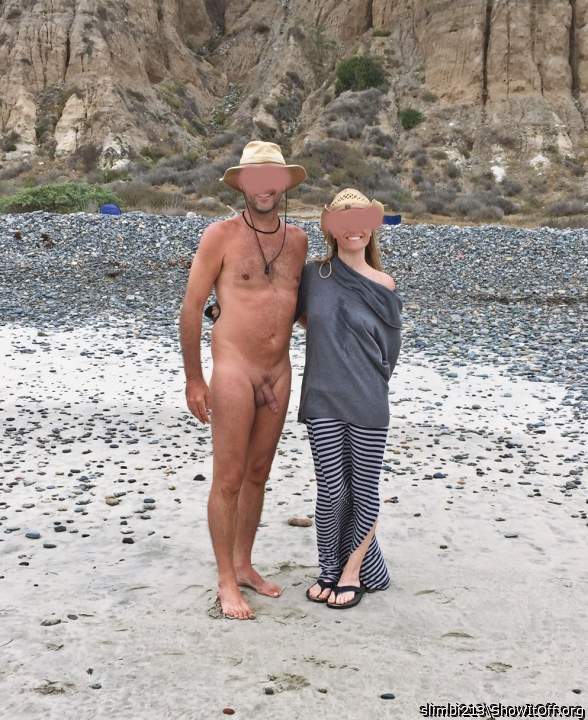 CFNM at the beach