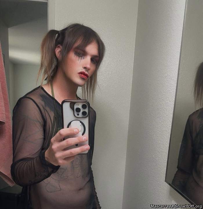 Adult image from Mascarraaa