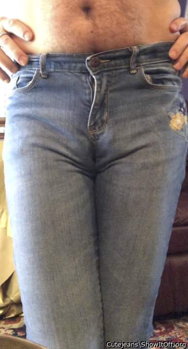 You look mighty good in them jeans Boy�