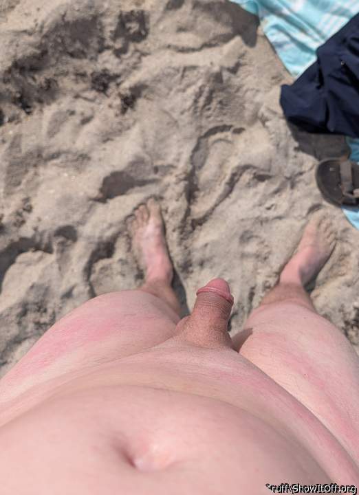 the sun and sand and breeze feel sooo good 