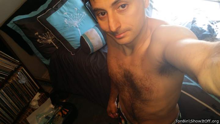 Adult image from Ton8in