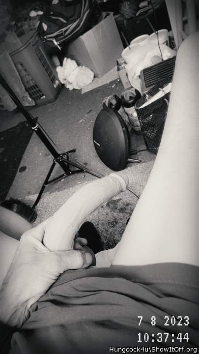 Adult image from Hungcock4u