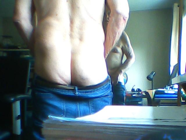 Adult image from SluttySarah069
