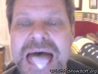 LOU SWALLOWS   CUM  ALSO I AM A QUEER