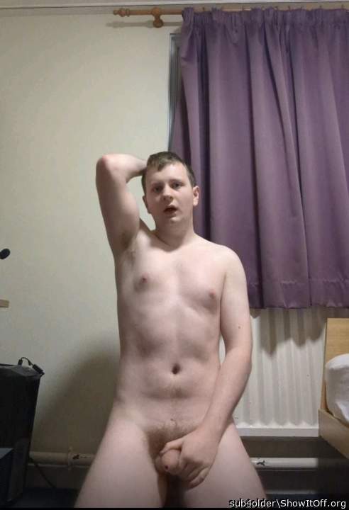 Sexy, horny, naked boy--luv your pubes!