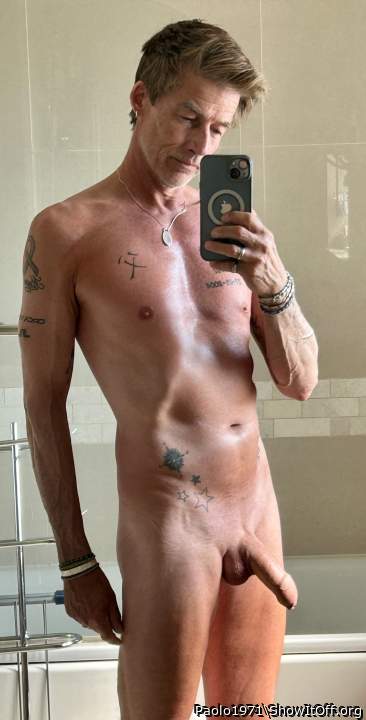 Adult image from Paolo1971