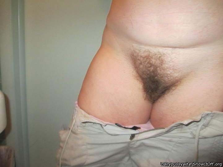 pulled wifes shorts down to see her bush!