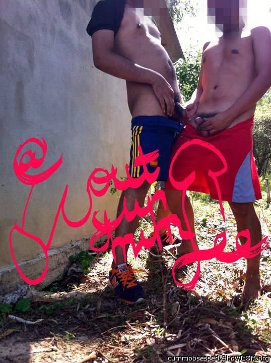 Adult image from cummobsessed