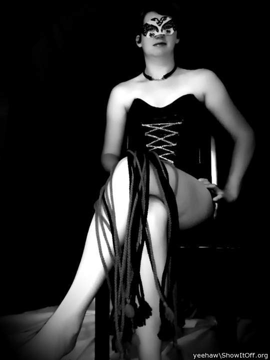  I humbly kneel before you, Mistress.