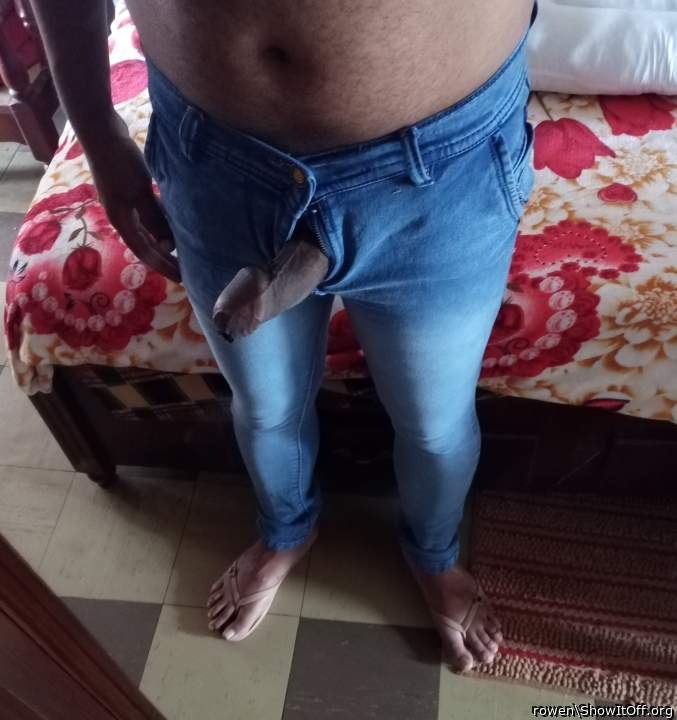I just LOVE how those jeans fit you!!!!!!   