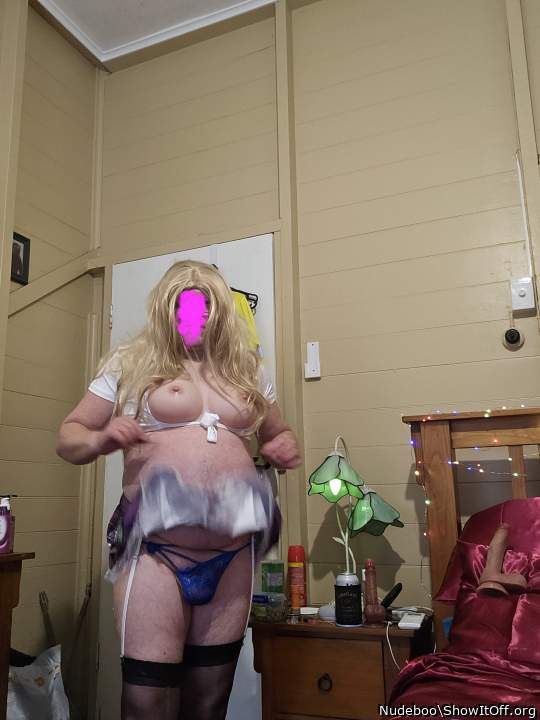 Adult image from Nudeboo