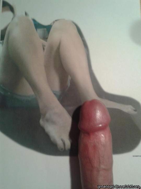 teef1 jacking off to my feet