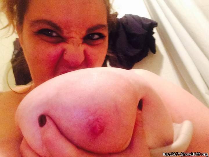 Always love looking at your sexy boobs Hun