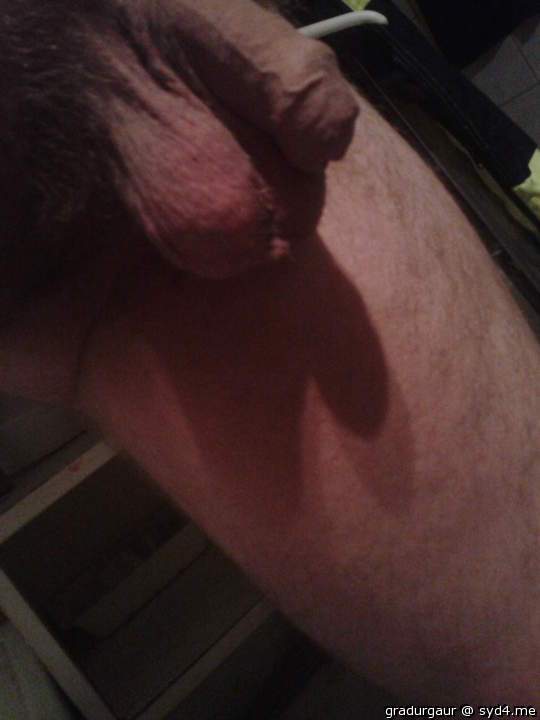 Adult image from gradurgaur