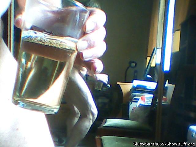 Adult image from SluttySarah069