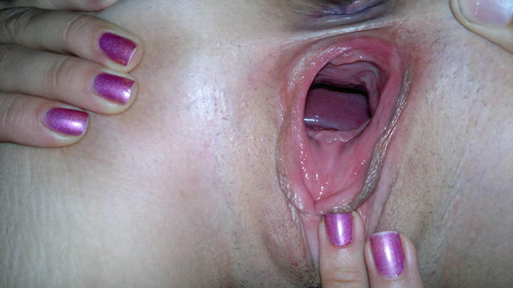 is that the back of her throat I see in there ? 
