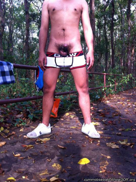 Adult image from cummobsessed