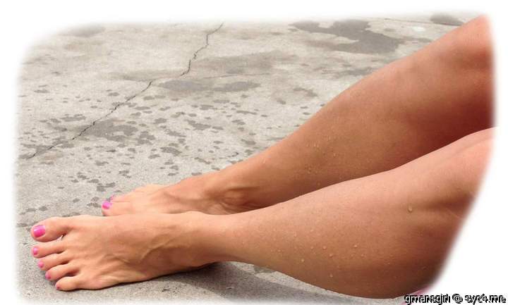 lotta requests for more feet pics ... 5