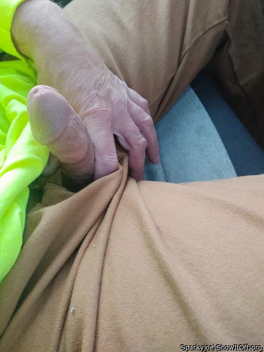 Time for a quick blowjob!!!!!!!!!!!  