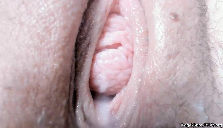 GFs satisfied pussy