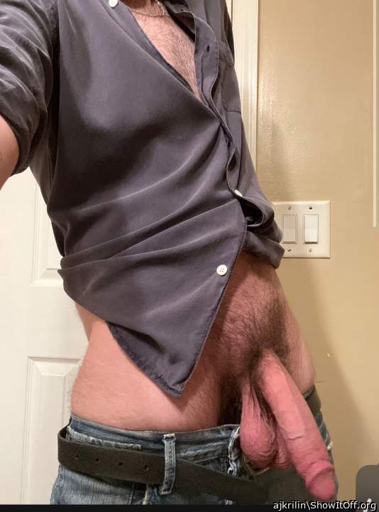 Nice cock and balls. 