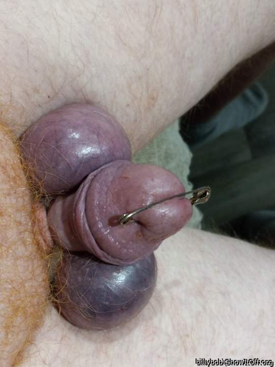 I wanna see those balls look even more blue/
blacker  hehe 