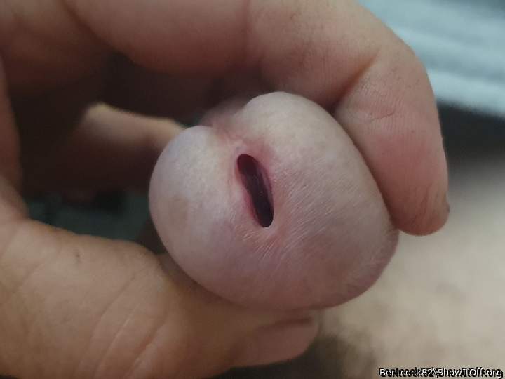   Nice cock! please add me for your friend, thank you.