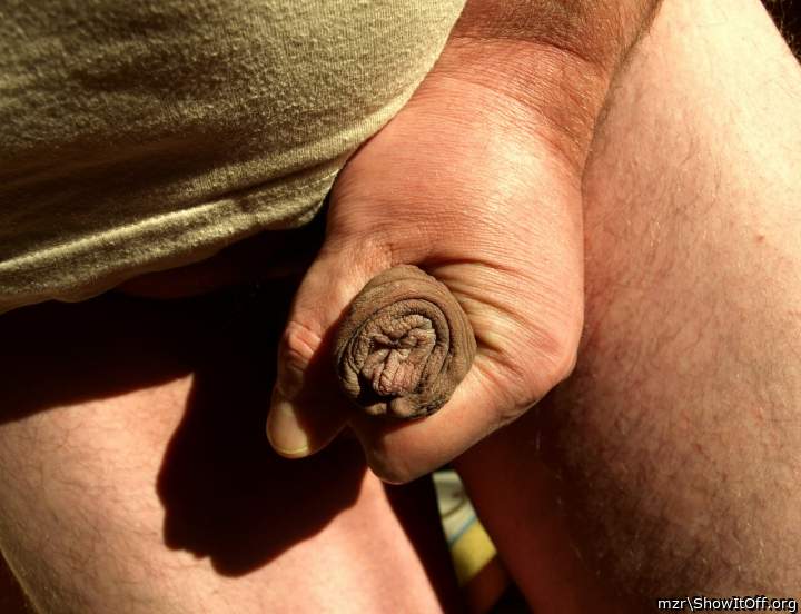 Adult image from mzr
