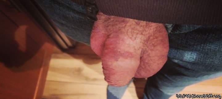 Adult image from DILF48