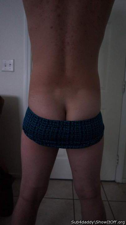 Adult image from Sub4Daddy