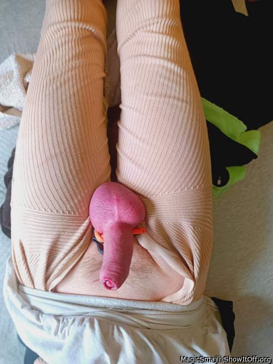 Lying with prostate stimulation vibration