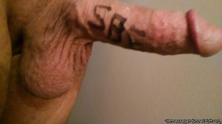 Adult image from clitmassager