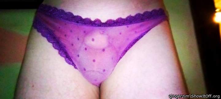 Mmmm,love cock in sexy pants!!!  