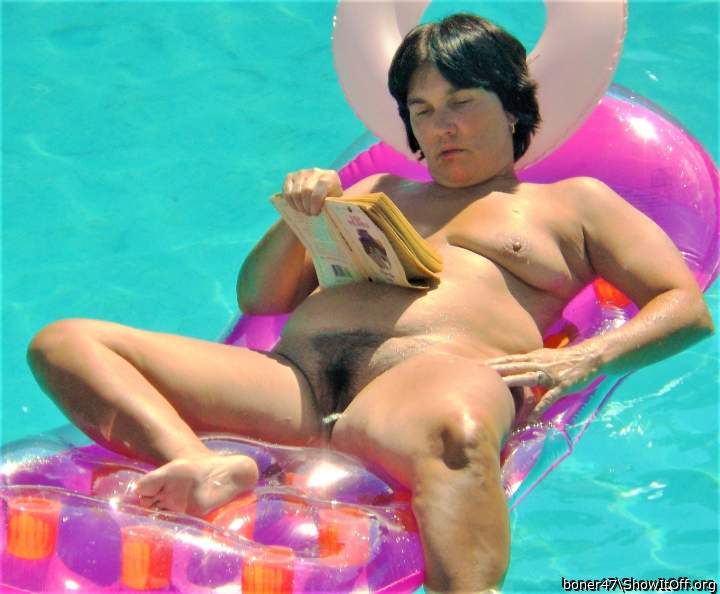 Adult image from boner47