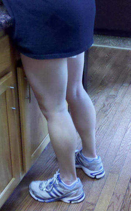 candid legs4