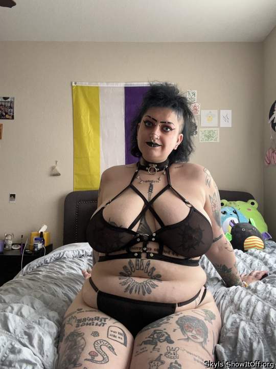 Fuck yes I am getting really hot and hard for you right now