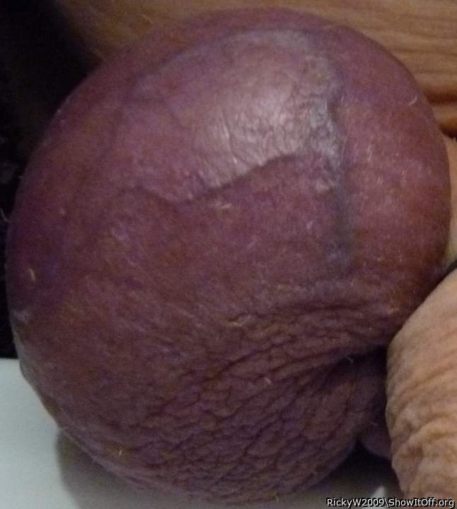 Right hand nut