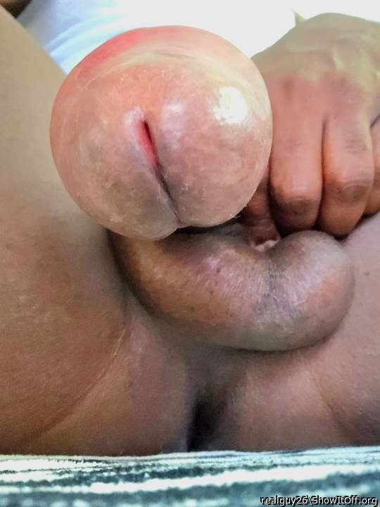 Is he Looking at me??