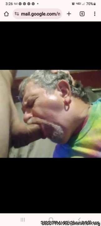 SISSYTRAVIS SUCKING ANTASTY COCK.....