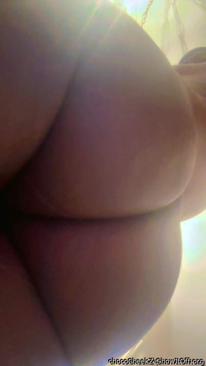 Pre-shower for all the smelly booty lovers😘😘