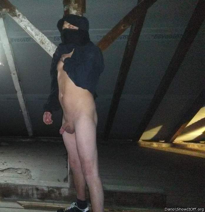 Adult image from Dario